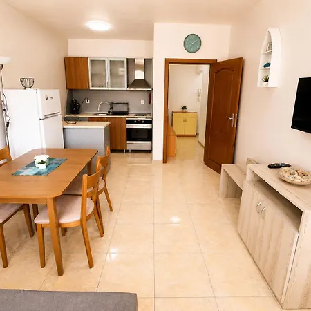 Glarus - 300meters From The Apartment *